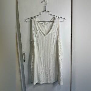 Long Tank with Pockets ~ Size Medium ~ NWOT